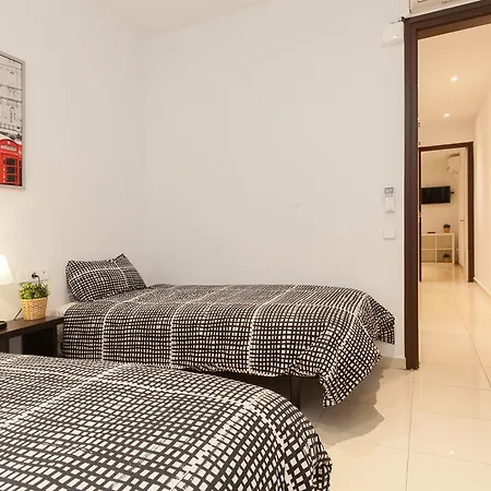 Flat Apartment *