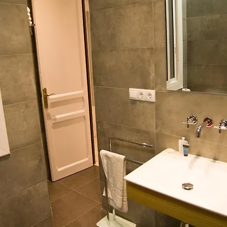 Apartment Flat *